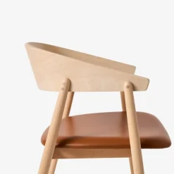 Andersen Furniture AC2 Stol Hvidpigmenteret Mat Lakeret Bøg Cognac Læder