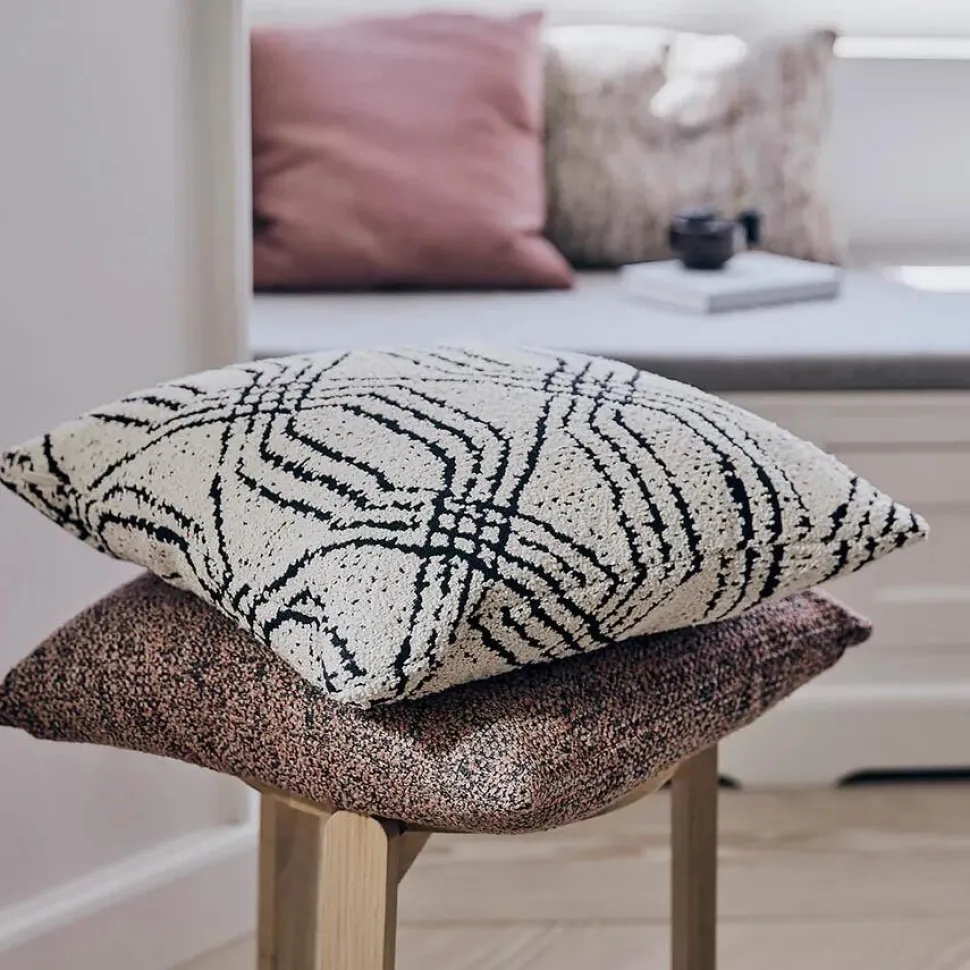 Compliments Astro Cushion Black 50x50 cm