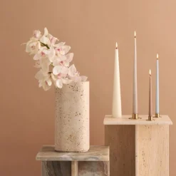 Ester & Erik Lysestage Børstet Guld Mellem