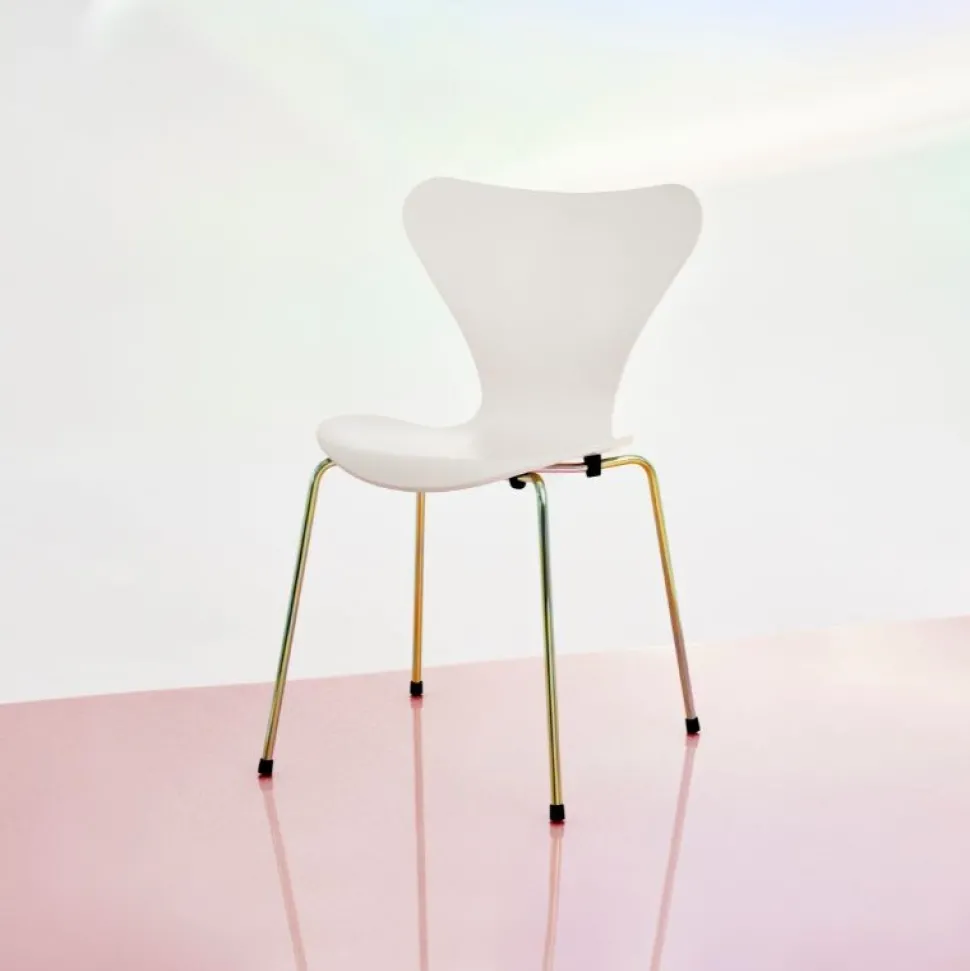 Fritz Hansen 3107 Serie 7 7:14 AM Beige Anniversary Edition