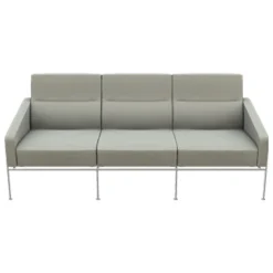 Fritz Hansen 3303 Sofa 3-Pers Stof