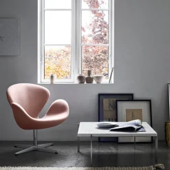 Fritz Hansen 3320 Svanen Loungestol Stof