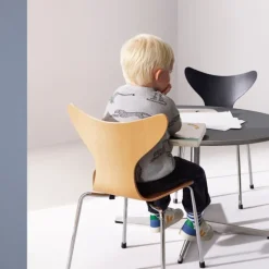 Fritz Hansen Liljen Børnestol