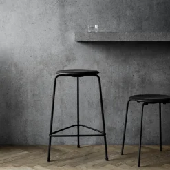Fritz Hansen M3170 High Dot Intense Leather Black