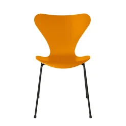 Fritz Hansen Serie 7™ 3107 Lakeret