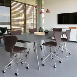 Fritz Hansen Serie 7 Drejestol Fuldpolstret Stof