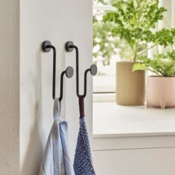 Hübsch Swing Hook Black