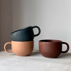 Julie Damhus Studio Oda Tekop Med Hank Blå