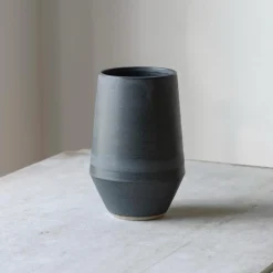 Julie Damhus Studio Oda Vase Blå Mellem