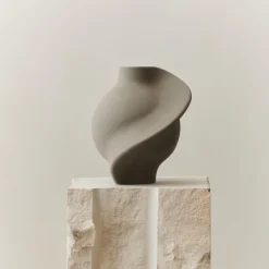 Louise Roe Pirout Vase 01 Sanded Grey