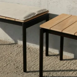 &Tradition Ville AV27 Bænk Warm Black