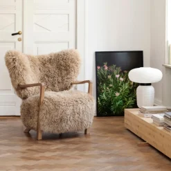 &Tradition Wulff ATD2 Honey Sheepskin Oiled Oak